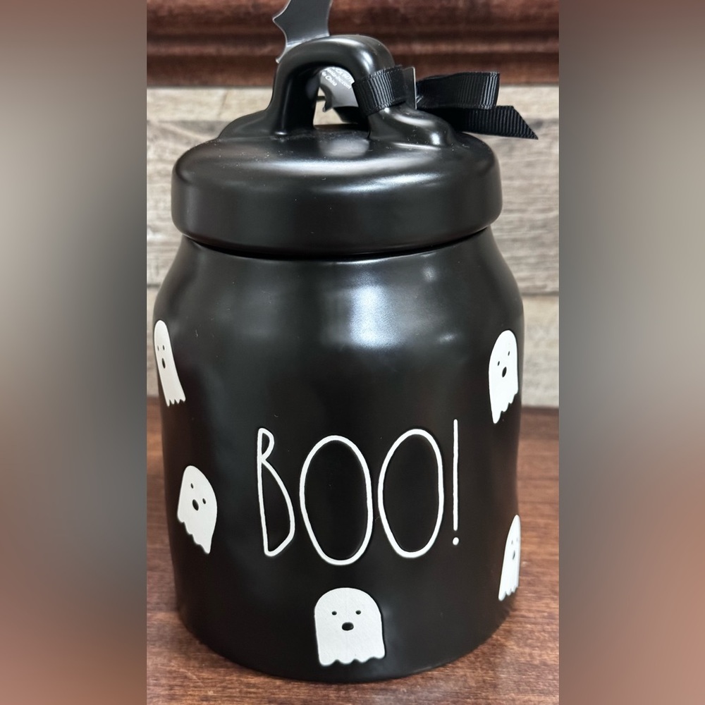 Super Cute 🥰 Boo! 👻 Canister by  Rae Dunn - NEW